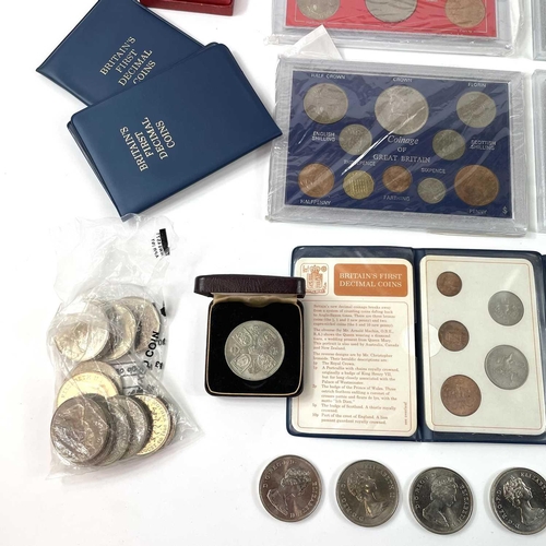 9 - G.B Crowns, Coin Sets, 1935 Silver Medallion, etc. A box comprising: 4 x 1/2d to 2/6 plastic cased c... 