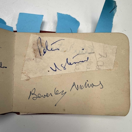 981 - Autograph Albums. Signatures include Enid Blyton, Diana Dors, Frank Sinatra, Randolph S. Churchill (... 