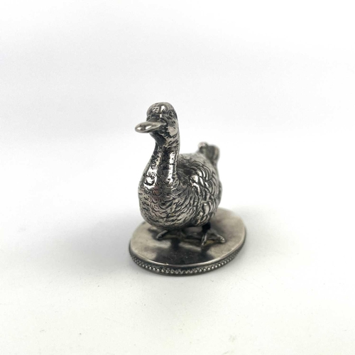 310 - A Victorian silver novelty model of a duck by Samuel Boyce Landeck. London 1901, height 4.5cm, 36g; ... 