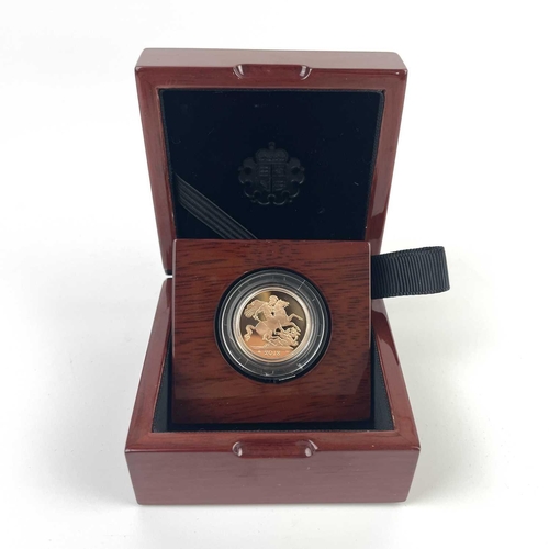 347 - A 2017 full sovereign coin. Within a Royal Mint fitted box with certificate.