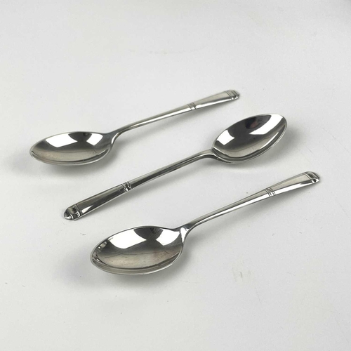 48 - A pair of George III silver teaspoons, London 1798. Together with a cased set of six modern teaspoon... 