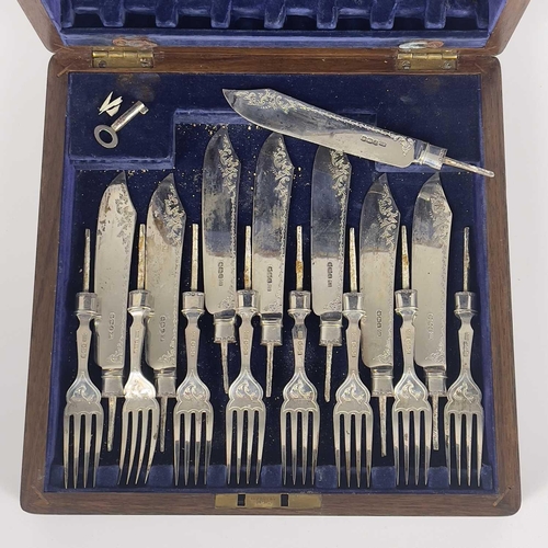 62 - A George V silver fish knife and fork set for six in fitted box. Lacking handles, Sheffield 1921, 12... 