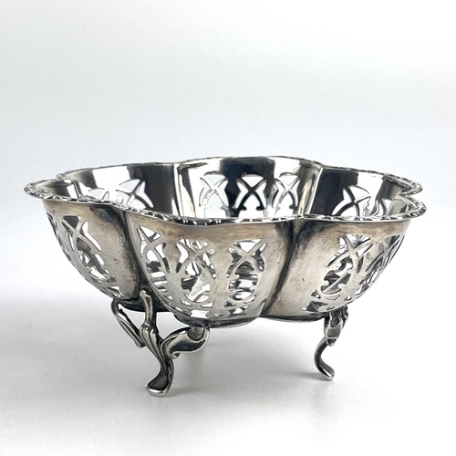 8 - A collection of nine silver hallmarked bon bon and pin dishes. Pierced and embossed decorations, 10.... 