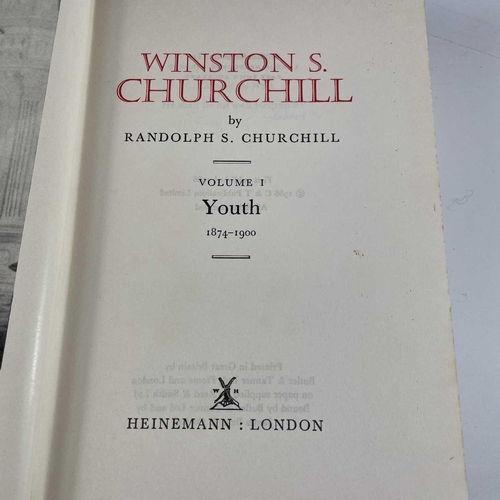 362 - WINSTON CHURCHILL. Sixteen books. Including the Heinemann series and 'The Second World' published by... 