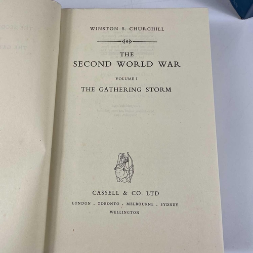 362 - WINSTON CHURCHILL. Sixteen books. Including the Heinemann series and 'The Second World' published by... 