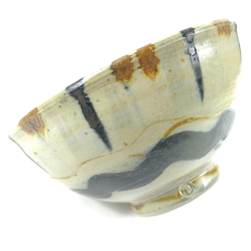 453 - Alan BROUGH (1924) A stoneware bowl Impressed makers mark Diameter 20cm Height 10cmThis bowl is unre... 