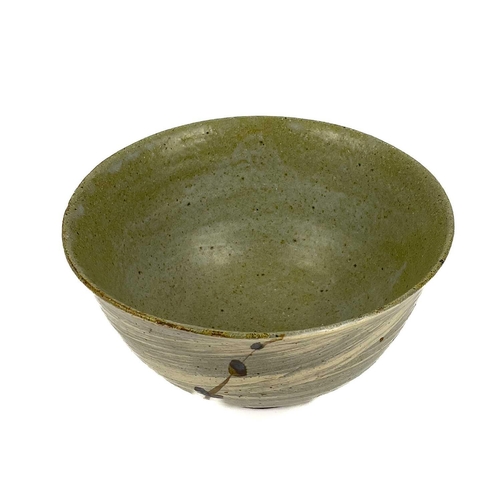 456 - William 'Bill' MARSHALL (1923-2007) A footed stoneware bowl Impressed makers mark H12cm x D22cm Prov... 