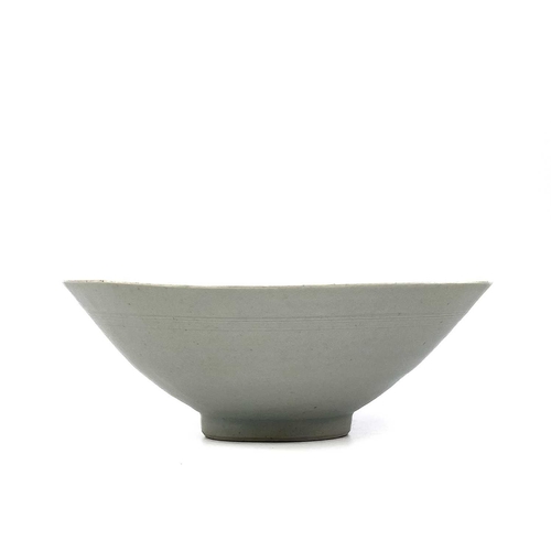 459 - Bernard Howell LEACH (1887-1979) A footed porcelain bowl with celadon glaze Impressed personal and L... 