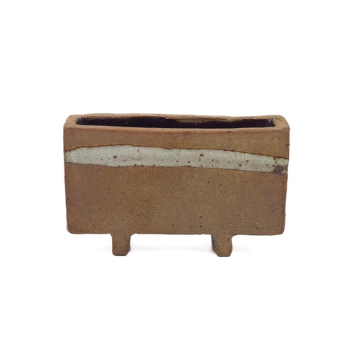 471 - Janet LEACH (1918-1997) A rectangular stoneware vessel Impressed personal and Leach Pottery Seal Wid... 