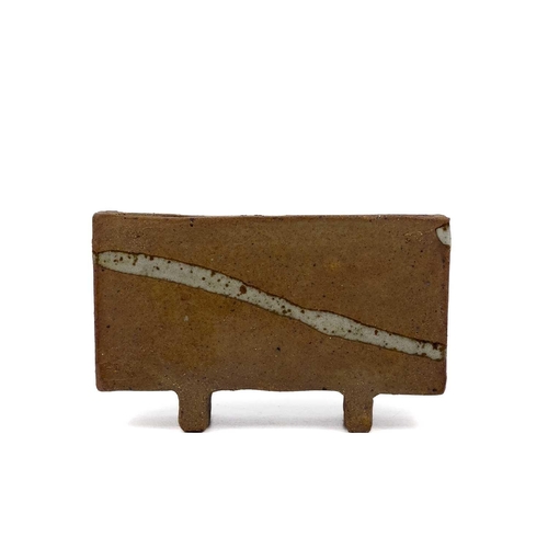 471 - Janet LEACH (1918-1997) A rectangular stoneware vessel Impressed personal and Leach Pottery Seal Wid... 