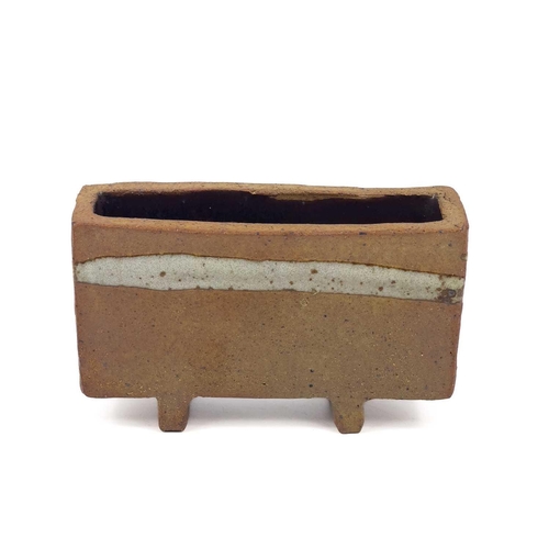 471 - Janet LEACH (1918-1997) A rectangular stoneware vessel Impressed personal and Leach Pottery Seal Wid... 