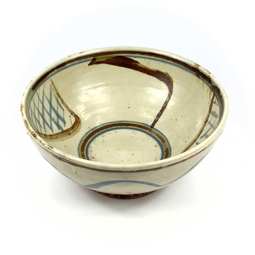 472 - Michael CARDEW (1901-1983) A large footed stoneware bowl. Impressed personal and Wenford Pottery sea... 