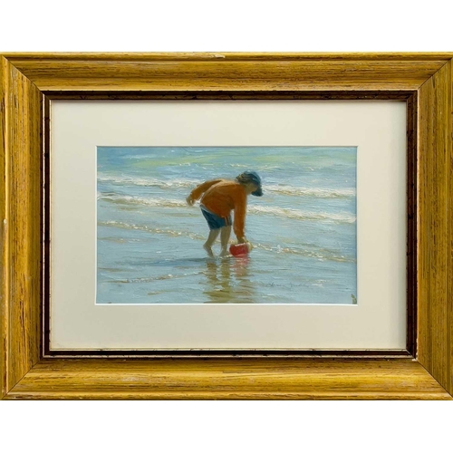 681 - Steven JONES (1959) Child on the Shore Oil on board 
Signed 
21 x 35cm.