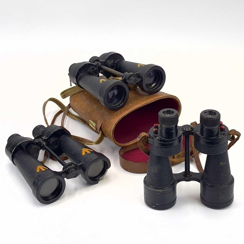 163 - A pair of WWII British Naval binoculars by Barr & Stroud. 7 X CF2 with leather case, together with a... 