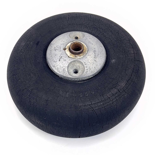 32 - An aircraft tailwheel, WWII. With alloy centre and electrically conducting tyre, diameter 28cm.