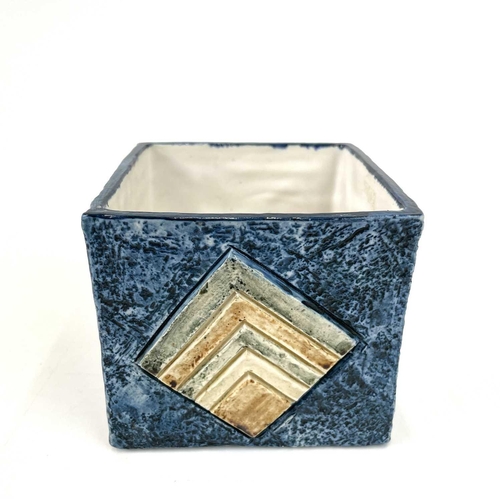 801 - A troika cube vase by Simone Kilburn. Incised and painted with typical geometric motifs, height 8.5c... 