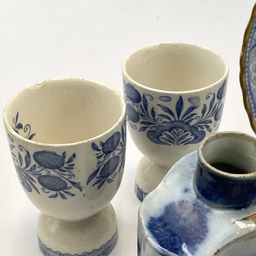 872 - A Caughley blue and white tea bowl, circa 1790. Printed with the mother and child pattern, diameter ... 