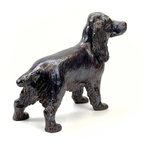 927 - Lynn DAVEY Cocker Spaniel Ceramic sculpture with bronze glaze Signed with initials Height 31.5cm, le... 