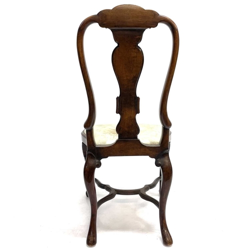 15 - A George I style walnut, shell carved and inlaid dining chair. Circa 1900, with splat back and flatt... 