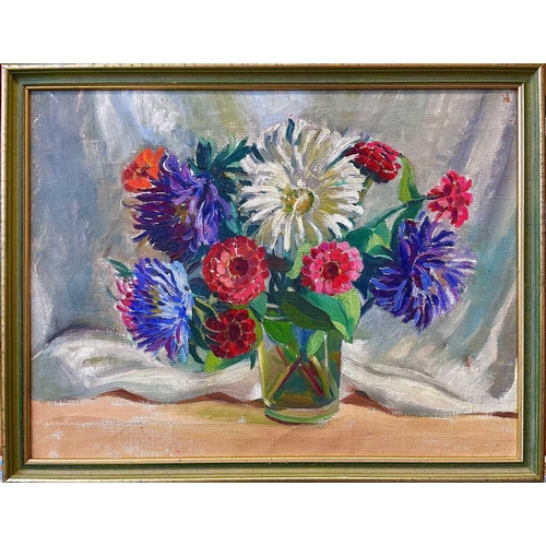 270 - Isobel Atterbury HEATH (c.1909-1989) Still Life of Flowers Oil on canvas, 31 x 41.5cm.