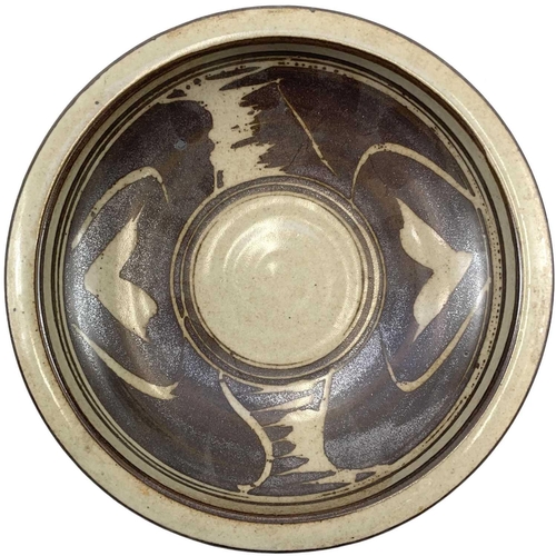 491 - Derek CLARKSON (1928-2013) Footed bowl Porcelain, impressed makers seal, 8cm. Together with three pi... 