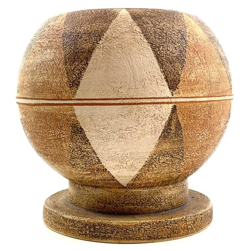 492 - Troika POTTERY (XX) Globe Vase Stoneware, displays the mark of Louise Jinks, a decorator at Troika C... 