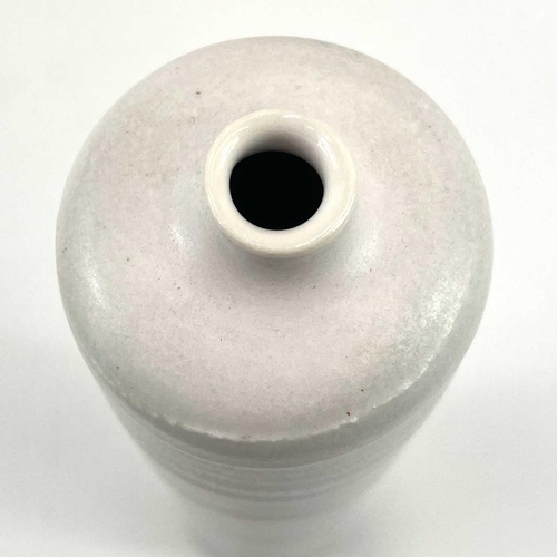 494 - Peter WILLS (1955) Tall Vessel Porcelain, impressed seal, 33.5cm.There are no signs of damage and re... 