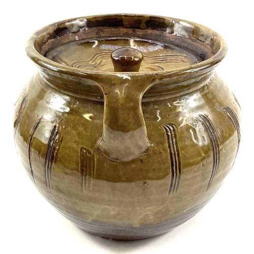 500 - Michael CARDEW (1901-1983) Twin handled lidded pot Stoneware, impressed personal and Wenford Bridge ... 