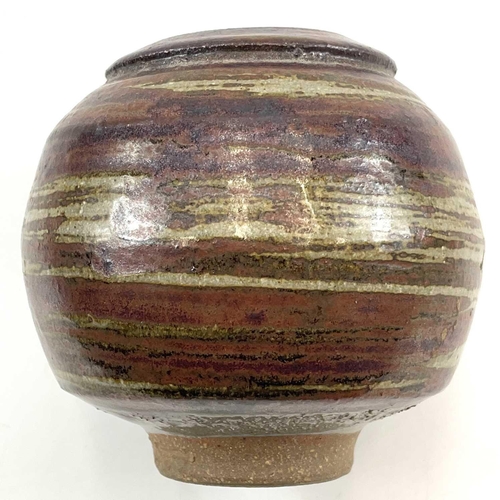 519 - Jason WASON (1946) Globular vessel Stoneware, impressed personal and Leach Pottery seals to base, 10... 