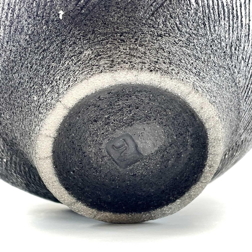 522 - Jason WASON (1946) Raku fired vessel with incised detailing Stoneware, impressed personal seal to th... 