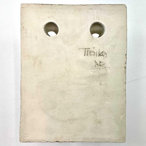 524 - Troika POTTERY (XX) Posey Plaque Stoneware, displays the mark of Alison Brigden decorator at Troika ... 