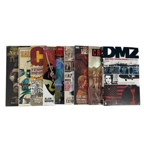 475 - An assortment of graphic novels and comic books. Including 'The League of Extraordinary Gentlemen', ... 