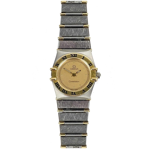 109A - An Omega Constellation lady's quartz 18ct gold and stainless steel bracelet wristwatch. Serial no. 5... 