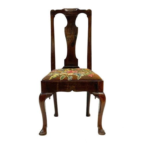 181 - A good George I oak side chair. With vase shape splat back, floral and foliate embroidered drop-in s... 