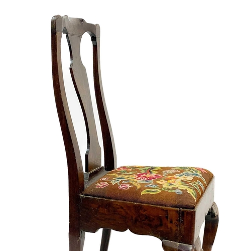 181 - A good George I oak side chair. With vase shape splat back, floral and foliate embroidered drop-in s... 