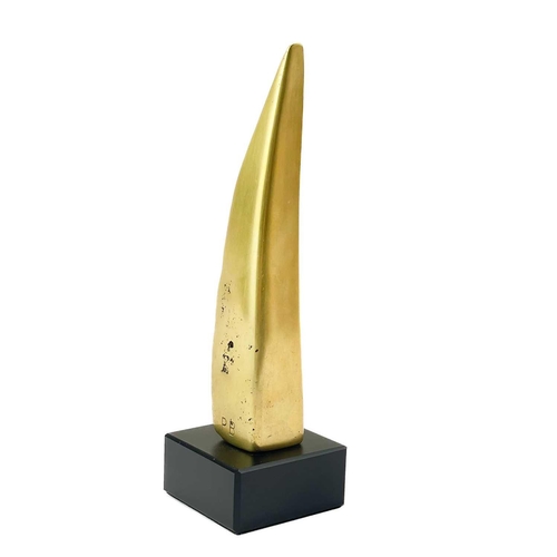 136 - Paul BENYOVITS (1964) Step Form Polished bronze on black granite base Stamp initials PB Height 22cm