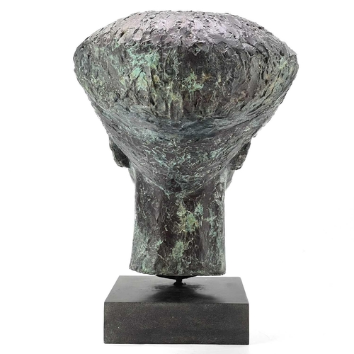 159 - Paul MOUNT (1922-2009) Head Bronzed resin Signed Height 35cm This sculpture is in very good conditio... 