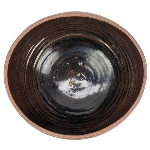 553 - Janet LEACH (1918-1997) Bowl  A large and impressive stoneware bowl with a tenmoku glazed interior I... 