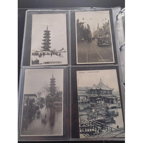 125 - A collection of Chinese and Hong Kong postcards, early 20th century. Two hundred and fifty postcards... 