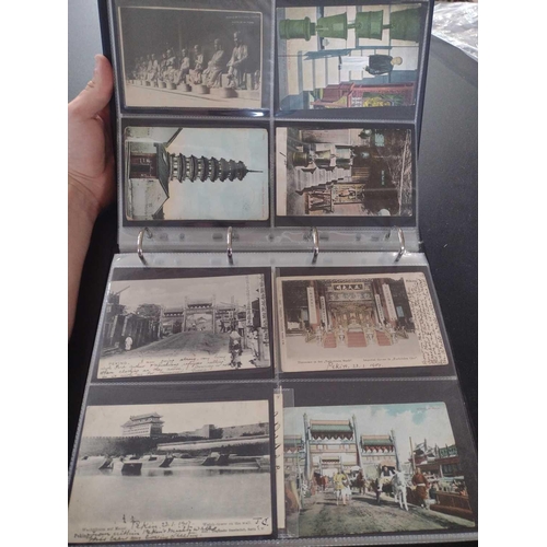 125 - A collection of Chinese and Hong Kong postcards, early 20th century. Two hundred and fifty postcards... 