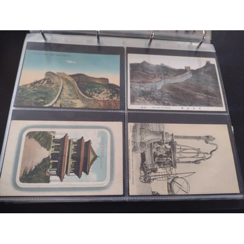 125 - A collection of Chinese and Hong Kong postcards, early 20th century. Two hundred and fifty postcards... 