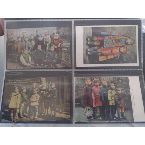 125 - A collection of Chinese and Hong Kong postcards, early 20th century. Two hundred and fifty postcards... 