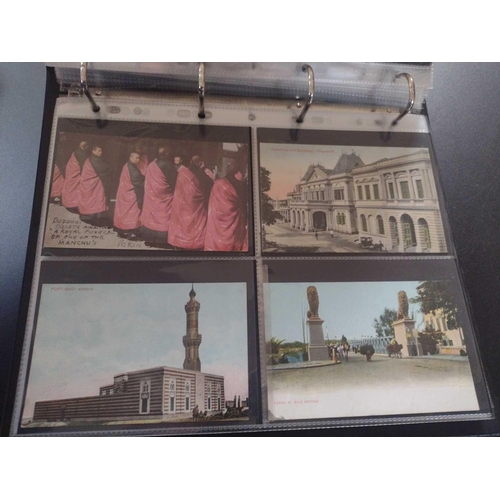 125 - A collection of Chinese and Hong Kong postcards, early 20th century. Two hundred and fifty postcards... 