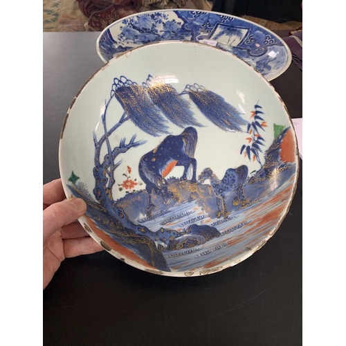 141 - A Chinese Imari porcelain dish, 18th century. With horses in a landscape and standing beneath a will... 