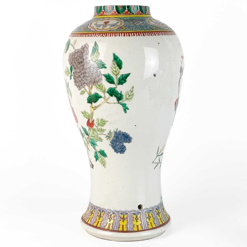 154 - A large Chinese famille verte porcelain vase, 19th century. With painted enamel decoration of peacoc... 