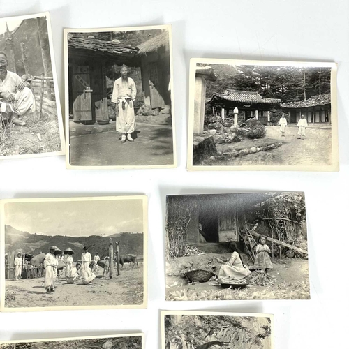 4 - A collection of early 20th century photographs of China and Korea. Over thirty b+w photographs, depi... 