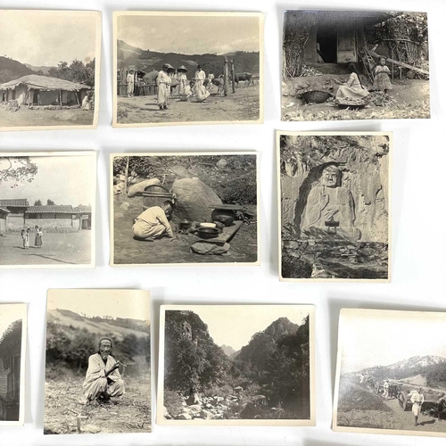 4 - A collection of early 20th century photographs of China and Korea. Over thirty b+w photographs, depi... 