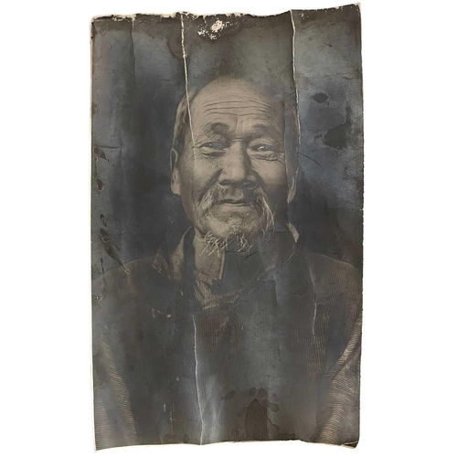 4 - A collection of early 20th century photographs of China and Korea. Over thirty b+w photographs, depi... 