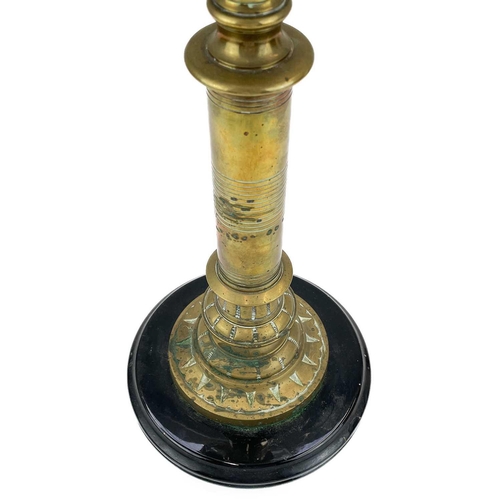 158 - A Victorian brass oil lamp with a glass reservoir and etched yellow shade. On a circular base, clear... 