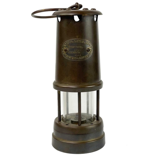 223 - A Hockley Lamp & Limelight Co Miners lamp. Stamped colliery number 8721, serial number 8065, height ... 